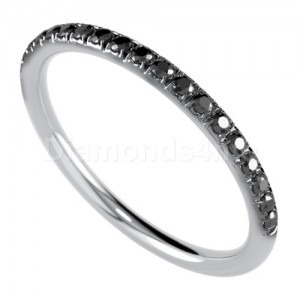 טבעת"רומנטיק" זהב לבן ויהלומים שחורים